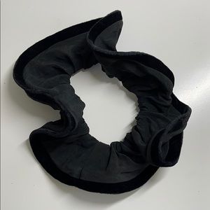 Alexandre de Paris Hair Scrunchie
